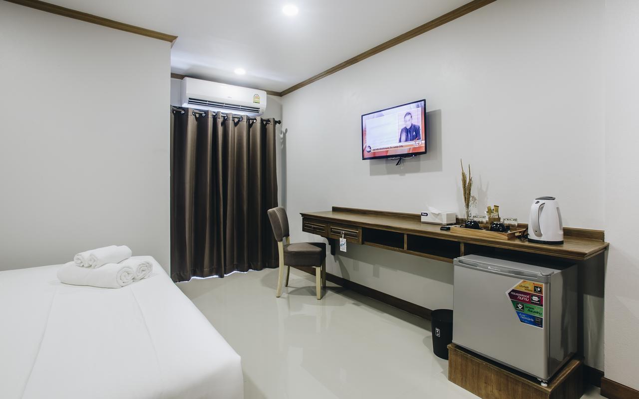 Hotel The Doze Chiang Mai Exterior foto